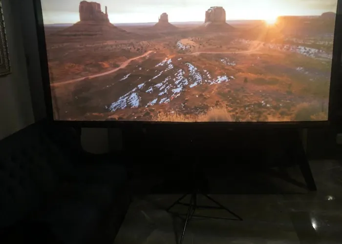 ChaplinsAirport Hotel